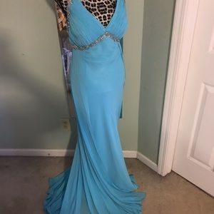 Light Blue Tony Bowls fits size 6